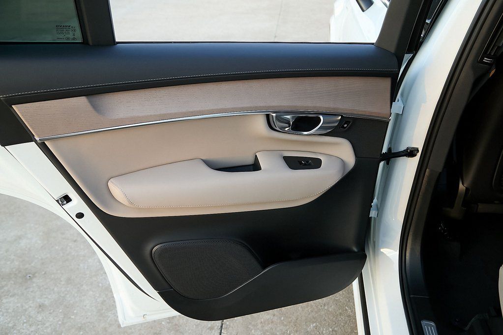 2026 VOLVO XC90 - Image 16