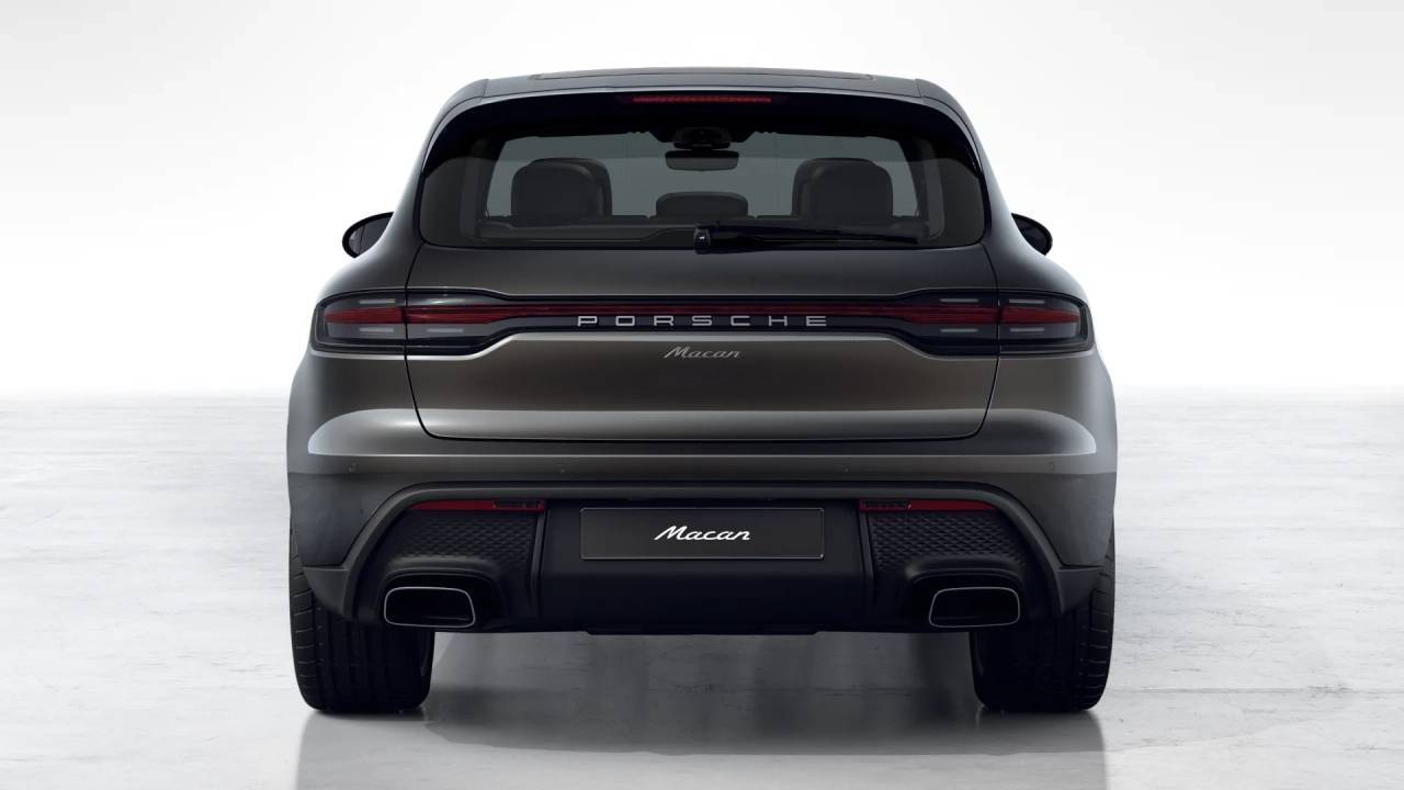 2026 Porsche Macan T photo 7