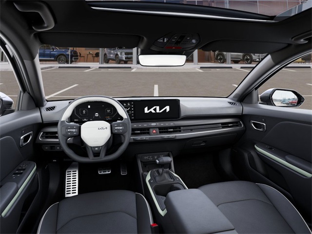 2025 Kia K4 GT-Line Turbo photo 13