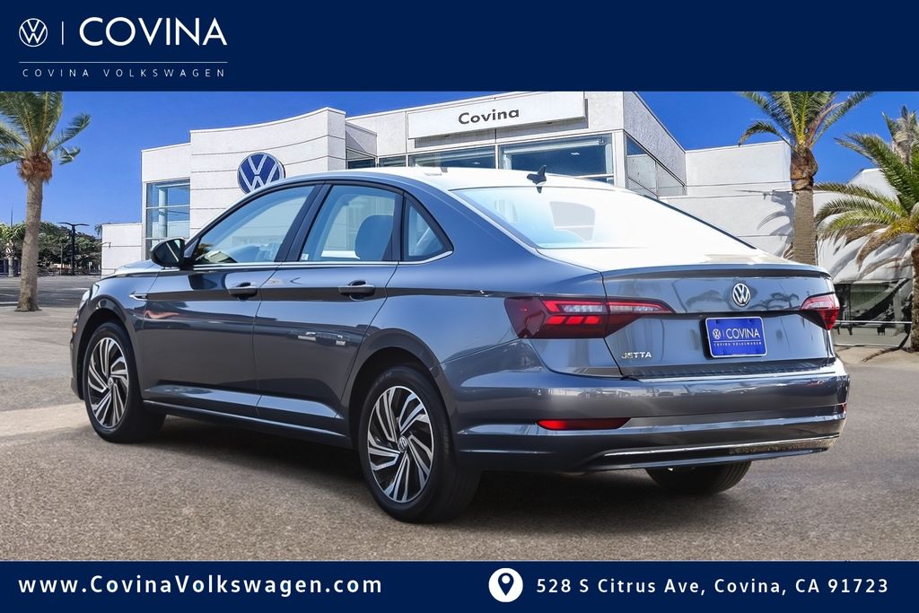 2021 Volkswagen Jetta SEL photo 3