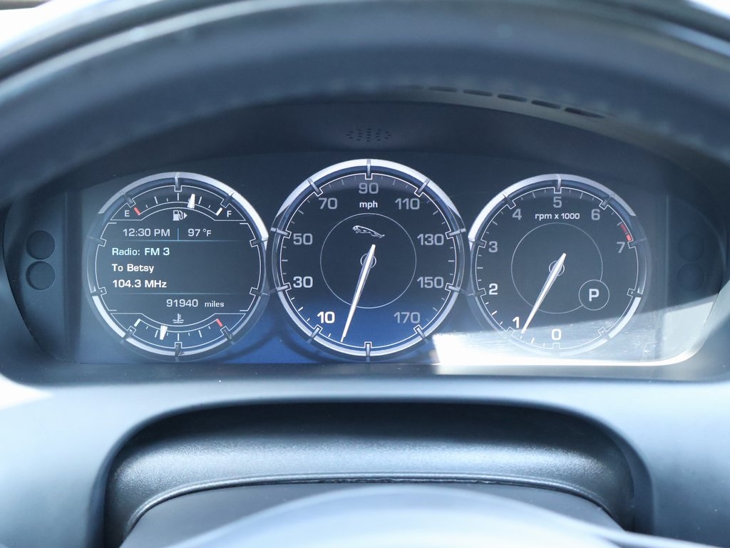 2014 Jaguar XJ Base photo 27