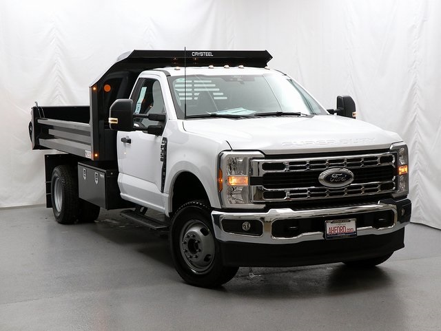 2024 Ford F-350 Super Duty Chassis Cab XL's photo