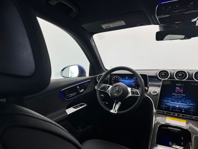 2025 Mercedes Benz GLC 300 photo 38