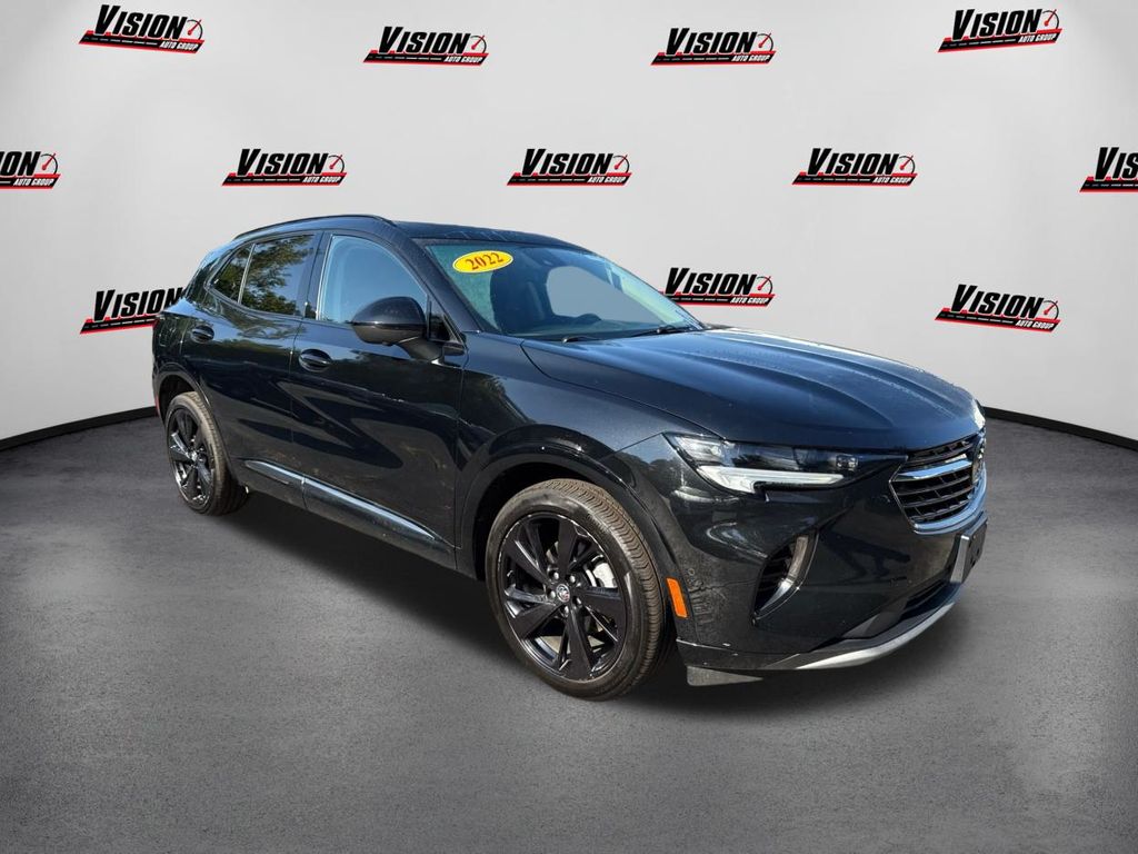 2022 Buick Envision Essence photo 3