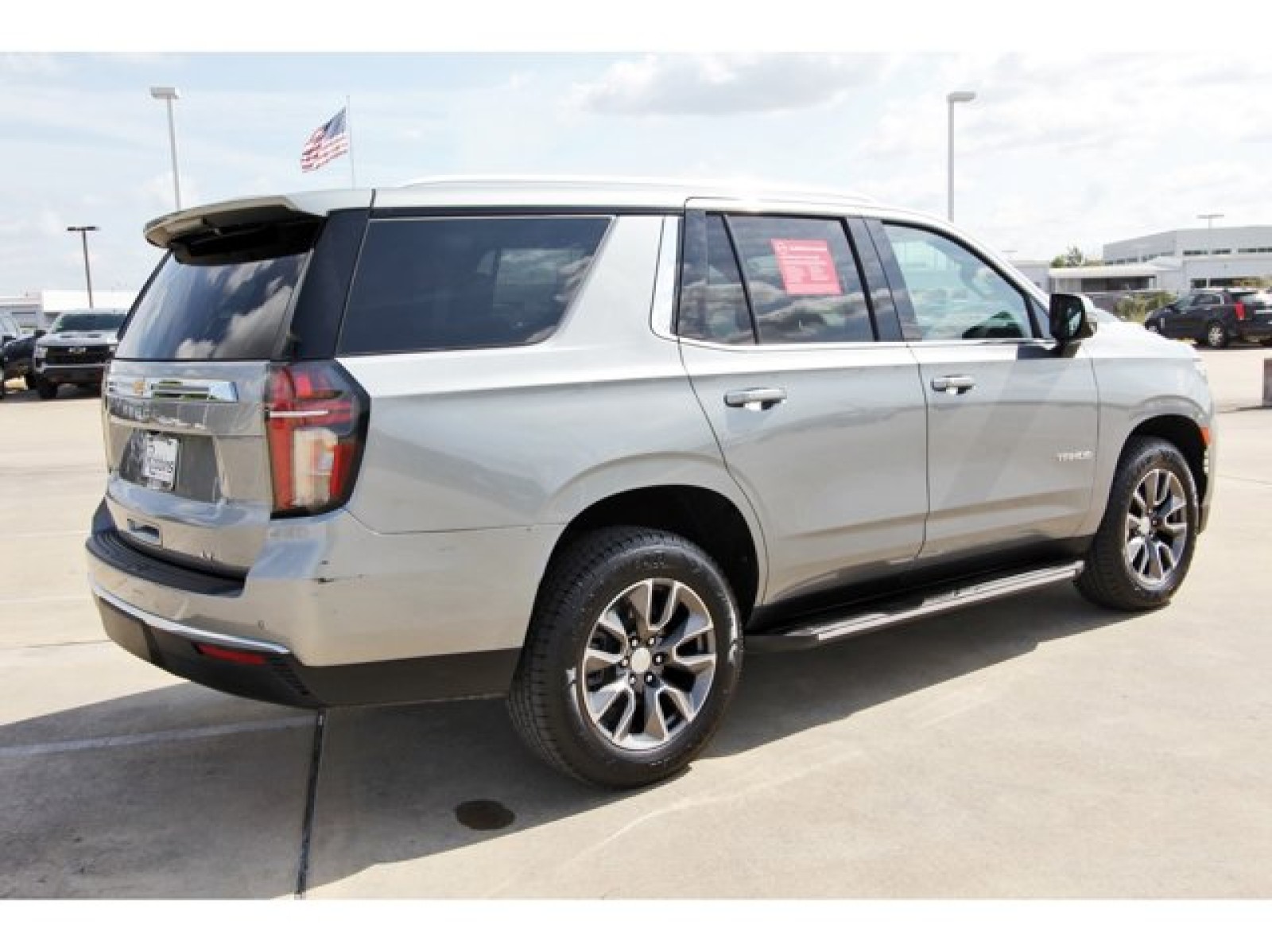 2023 Chevrolet Tahoe LT - 5