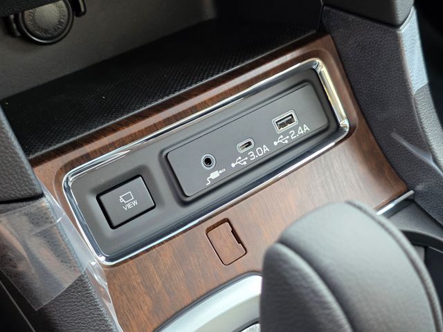 2025 Subaru Ascent Touring photo 28