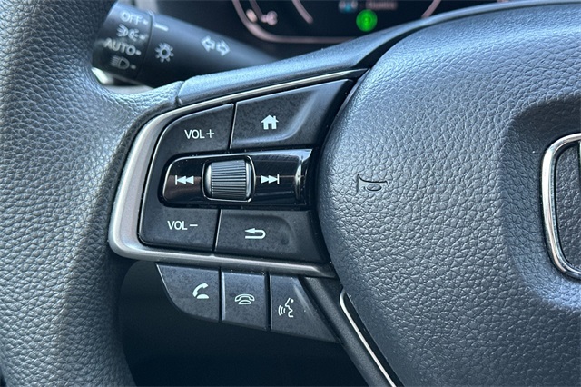 2022 Honda Accord LX photo 25