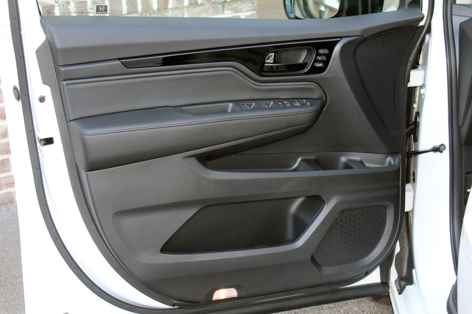 2025 Honda Odyssey Elite photo 5