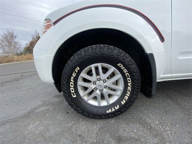 2018 Nissan Frontier SV photo 2