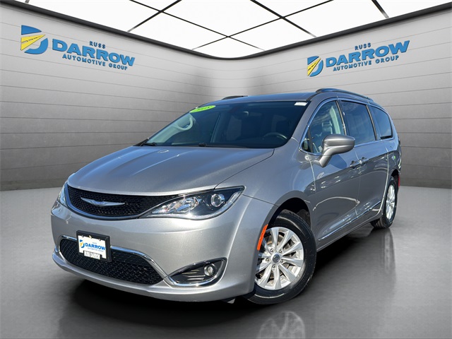 2018 Chrysler Pacifica Touring L's photo