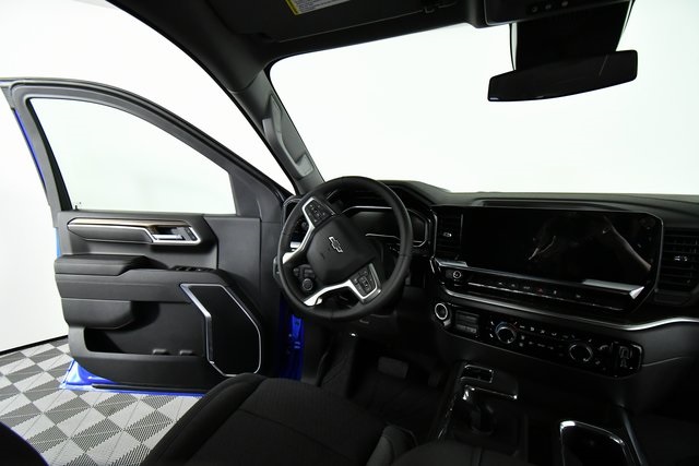 2025 Chevrolet Silverado 1500 RST photo 18