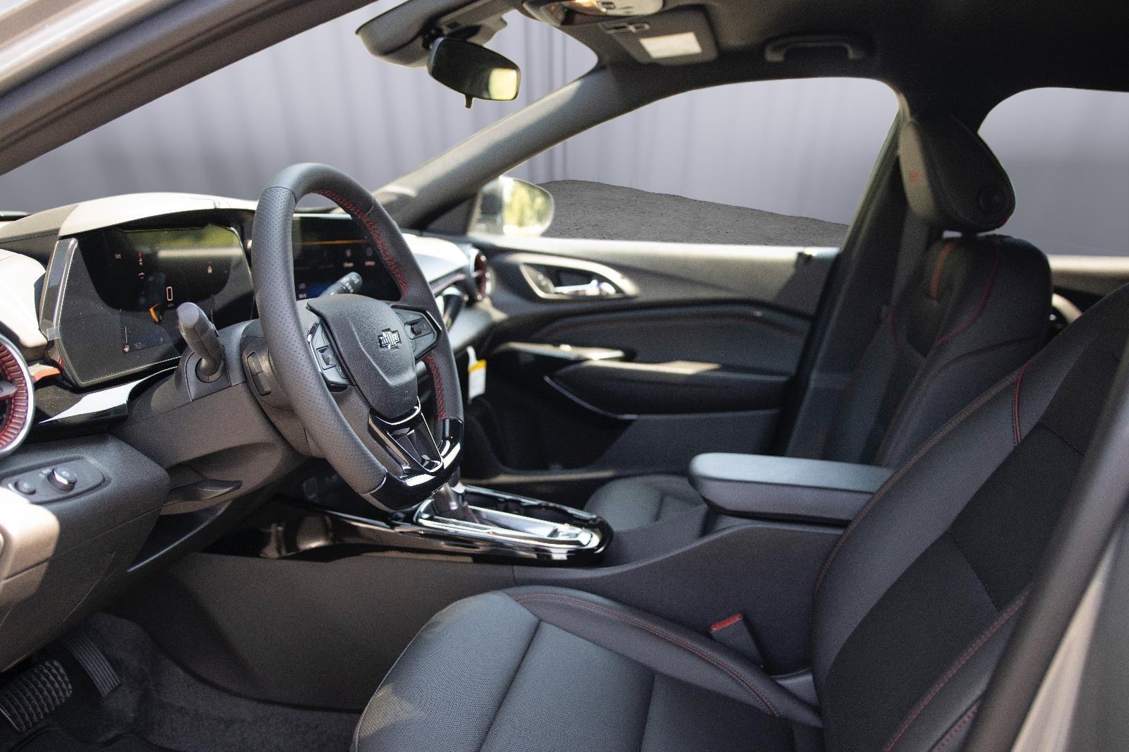 2025 Chevrolet Trax photo 11
