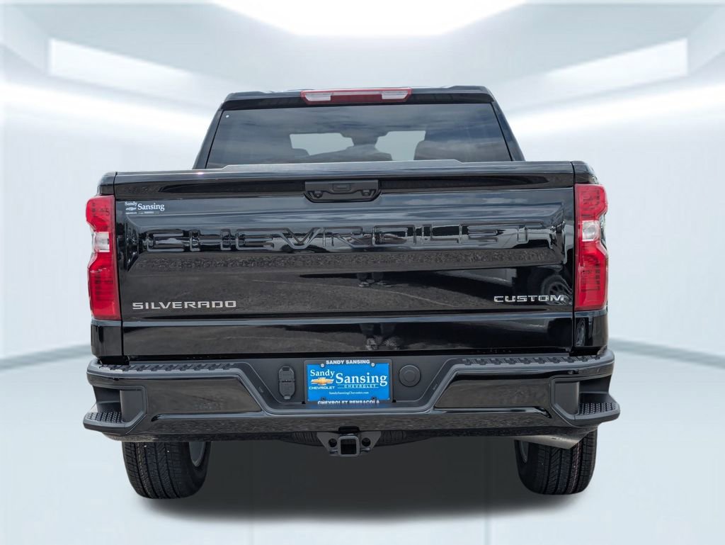 2025 Chevrolet Silverado 1500 Custom photo 4