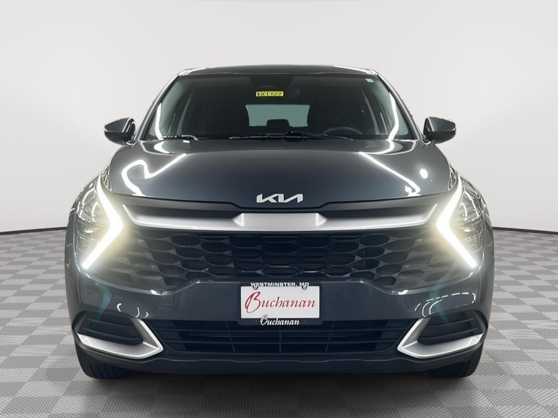 2024 Kia Sportage LX photo 2