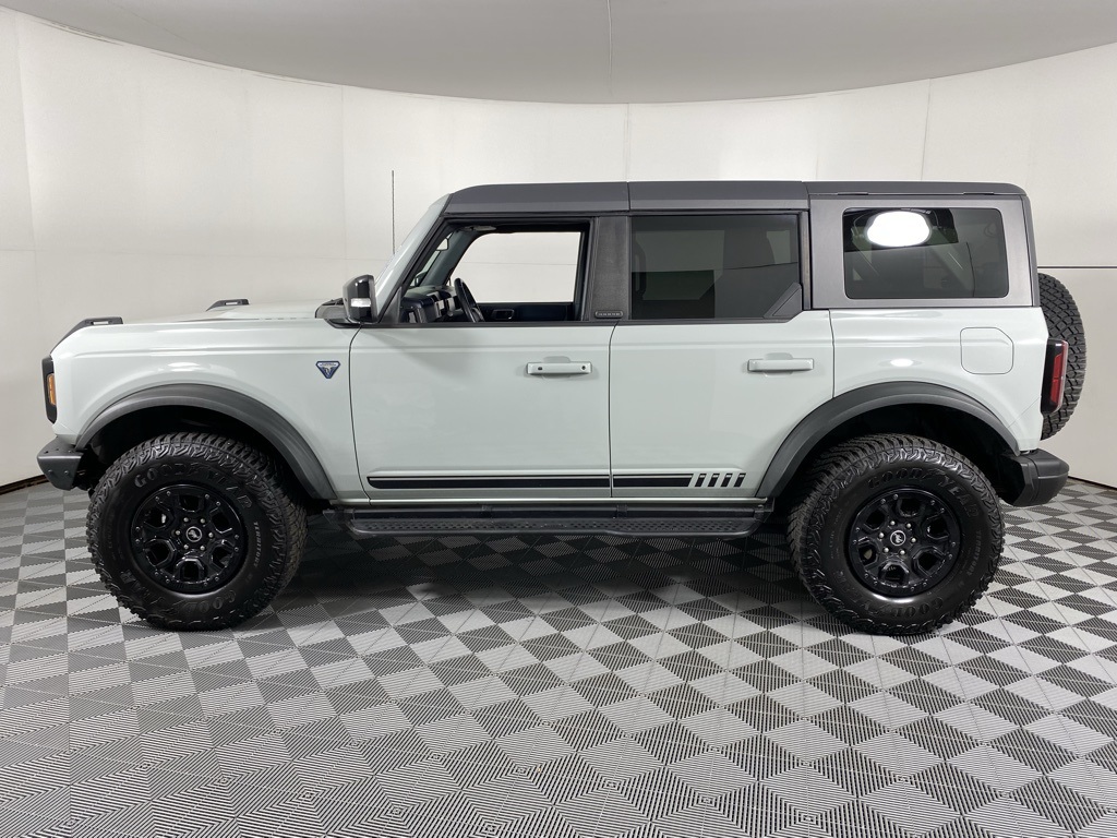 2021 Ford Bronco First Edition photo 6