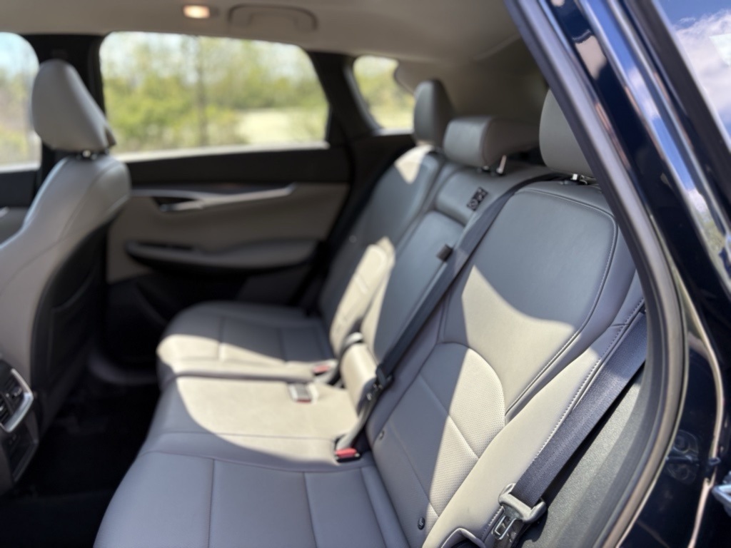 2023 Infiniti QX50 Luxe AWD photo 21