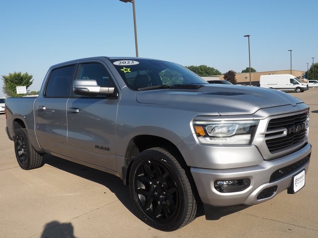 2023 Ram 1500 Laramie photo 3
