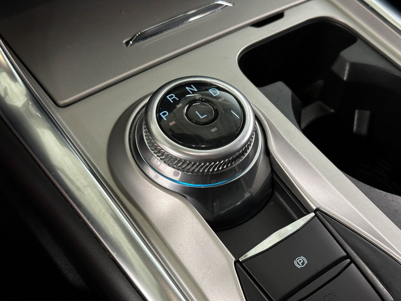 2022 Ford Explorer Limited photo 29