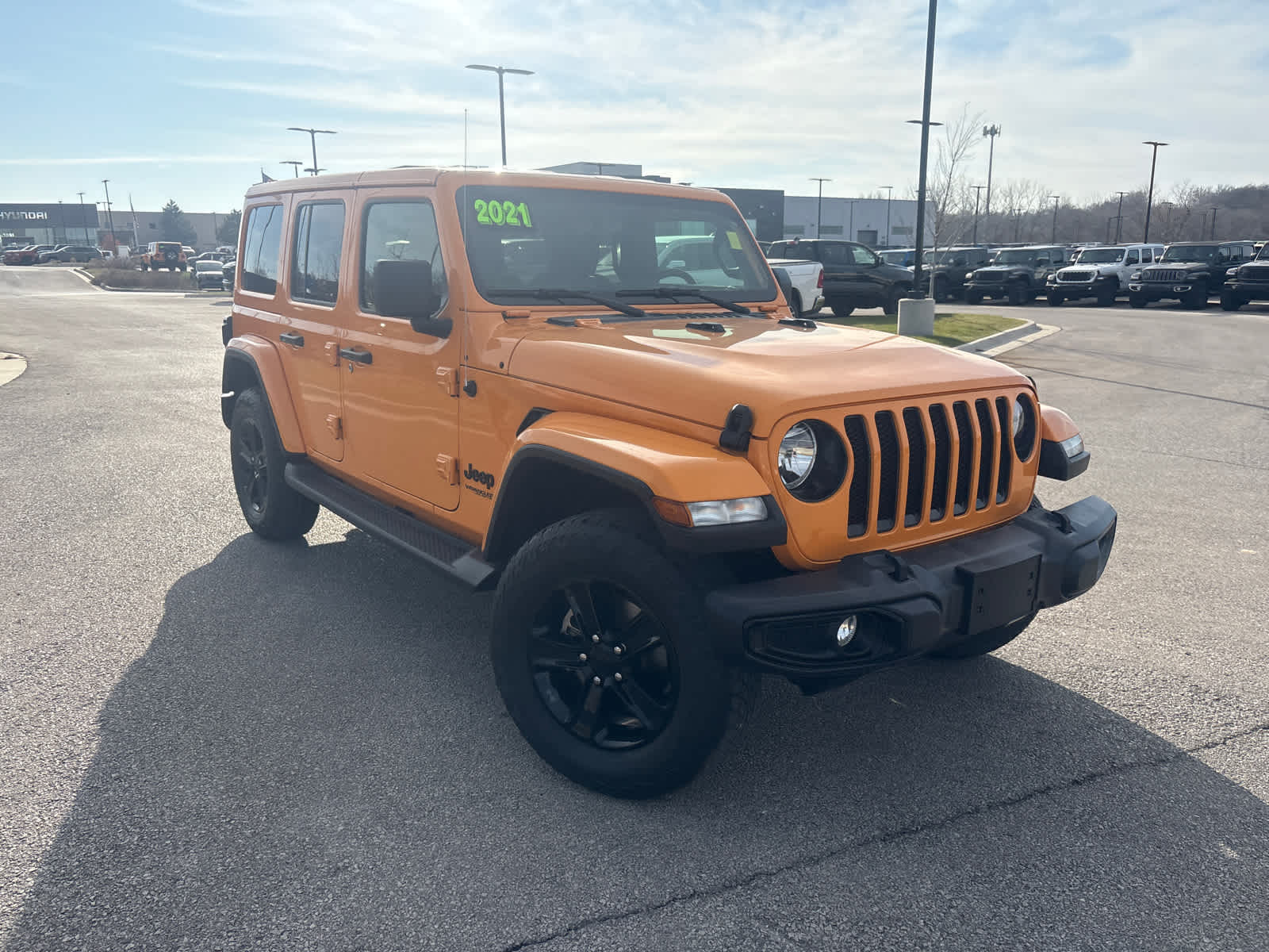 Used 2021 Jeep Wrangler Unlimited Sahara Altitude with VIN 1C4HJXEN1MW670091 for sale in Kansas City