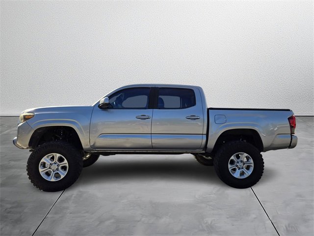 2019 Toyota Tacoma SR Double Cab photo 3