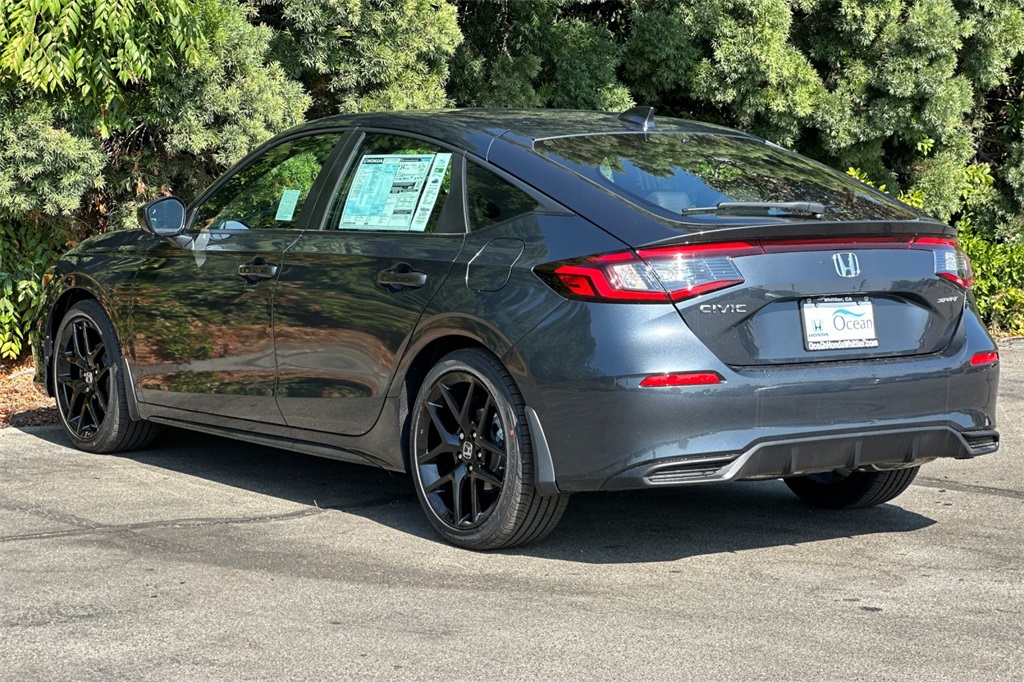 2025 Honda Civic Hatchback Sport photo 4