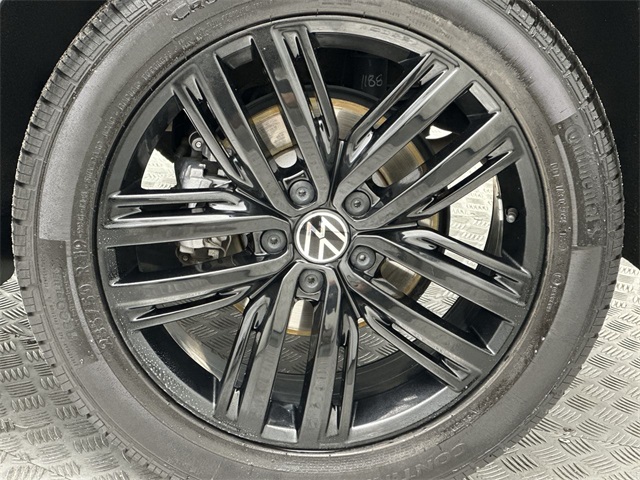 2022 Volkswagen Tiguan SE R-Line Black photo 2