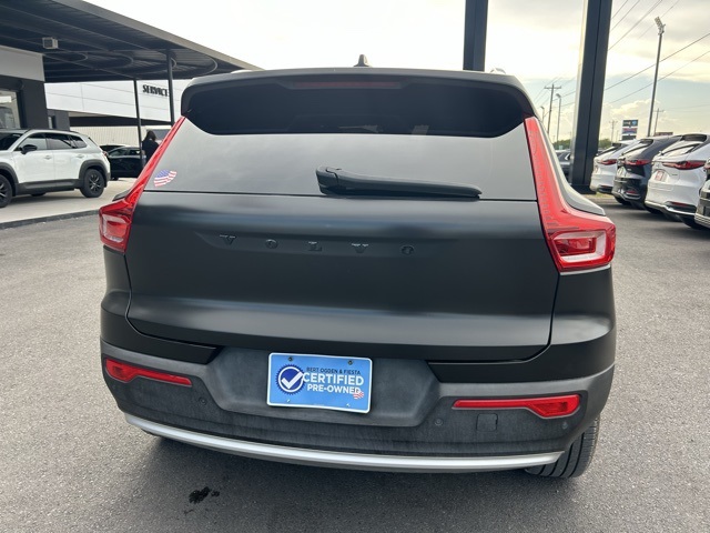 2024 Volvo XC40 Plus photo 6