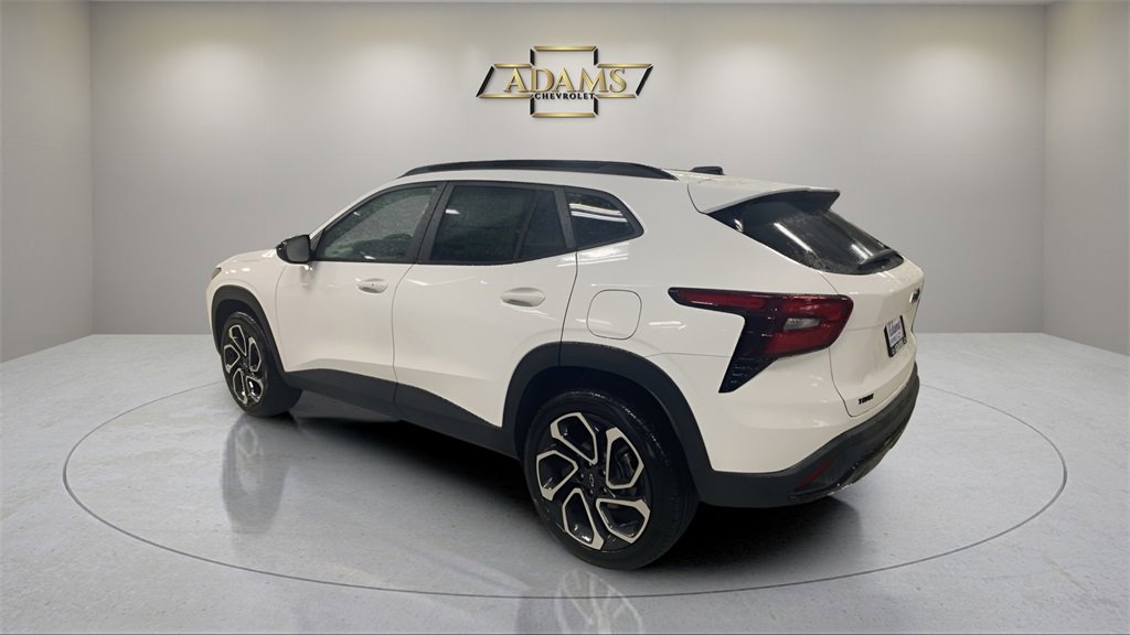 2026 Chevrolet Trax photo 3