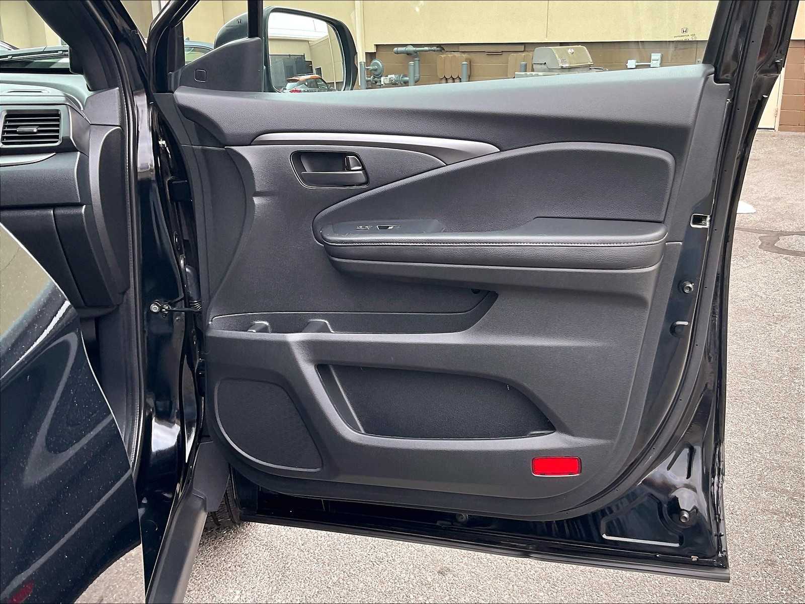 2023 Honda Passport EX-L photo 12