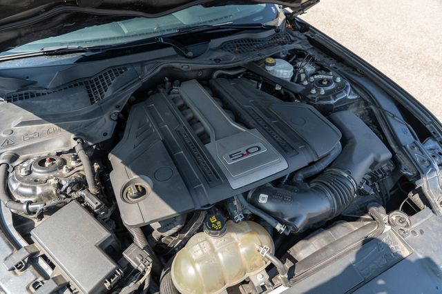 2019 Ford Mustang GT Premium photo 17
