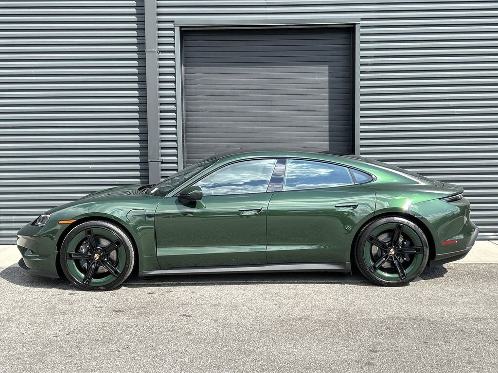 2025 Porsche Taycan Base photo 10