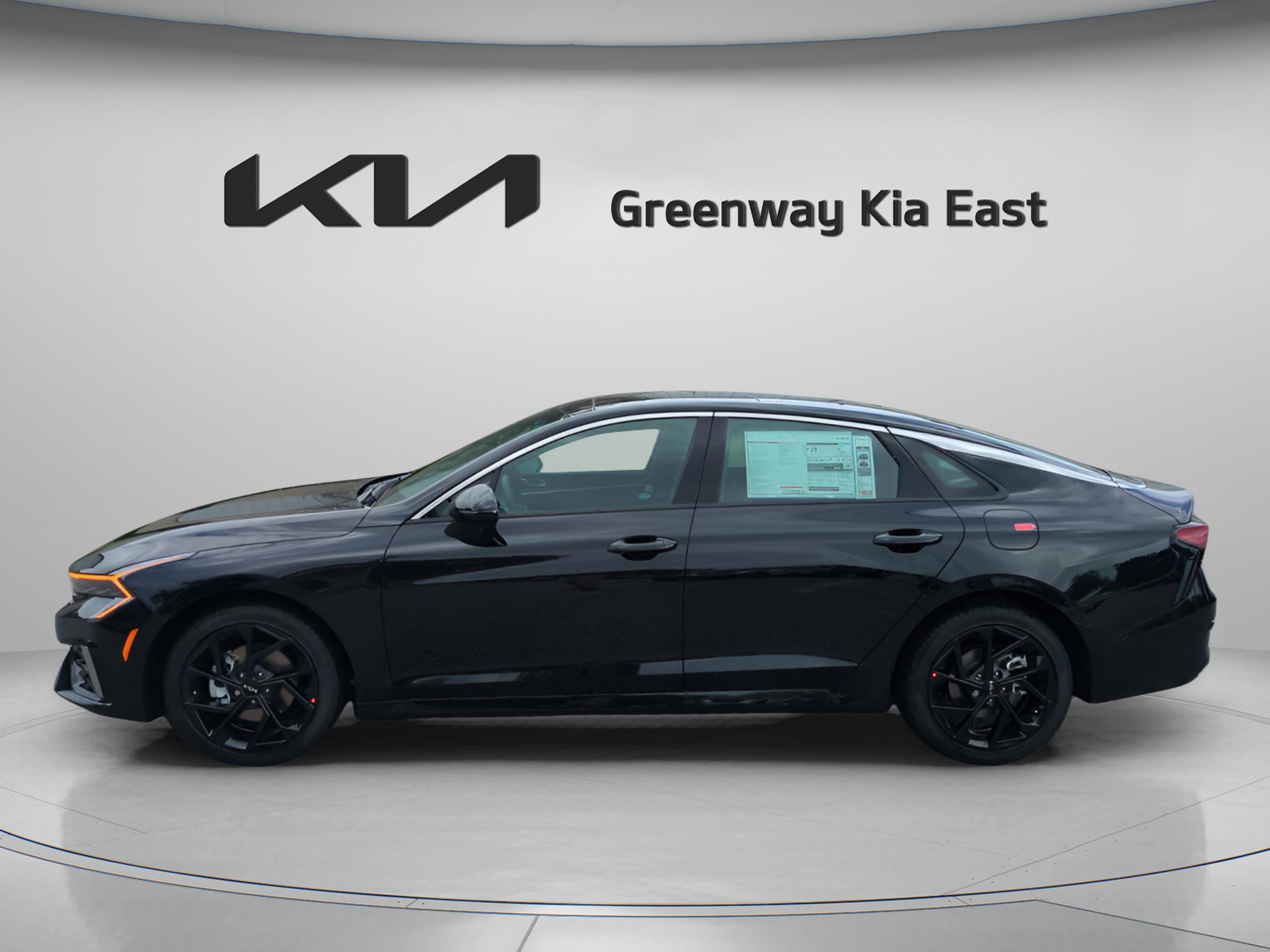 2026 Kia K5 GT-Line photo 4