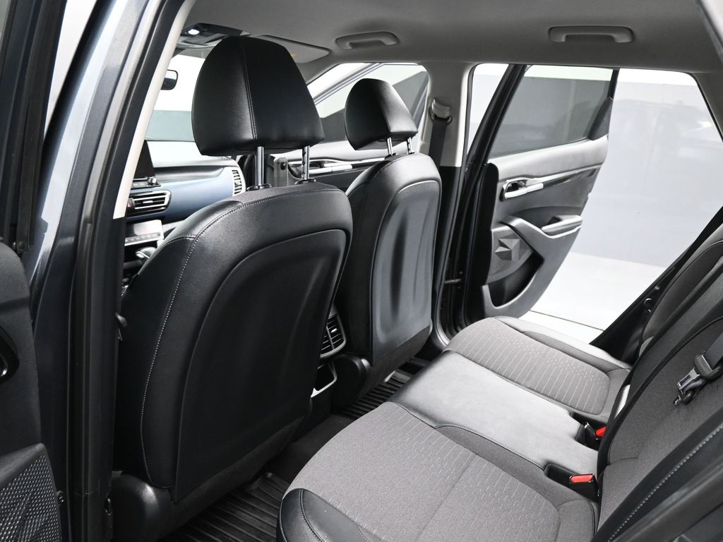 2022 Kia Seltos Nightfall Edition photo 19
