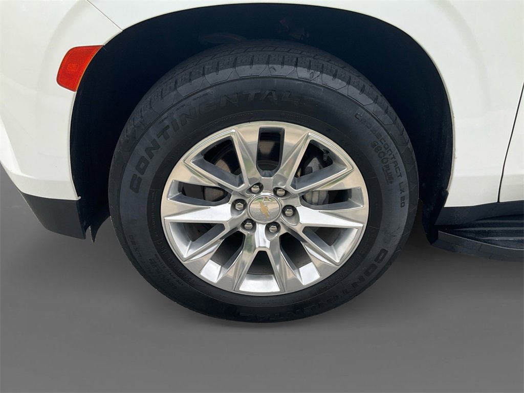2023 Chevrolet Suburban Premier photo 13