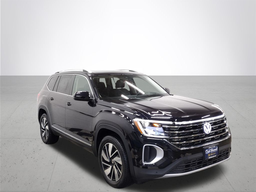 2025 Volkswagen Atlas SEL photo 2