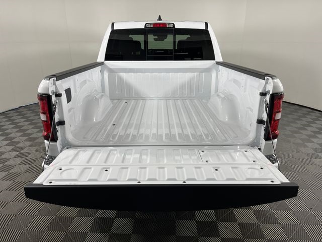 2025 Ram 1500 Laramie photo 3