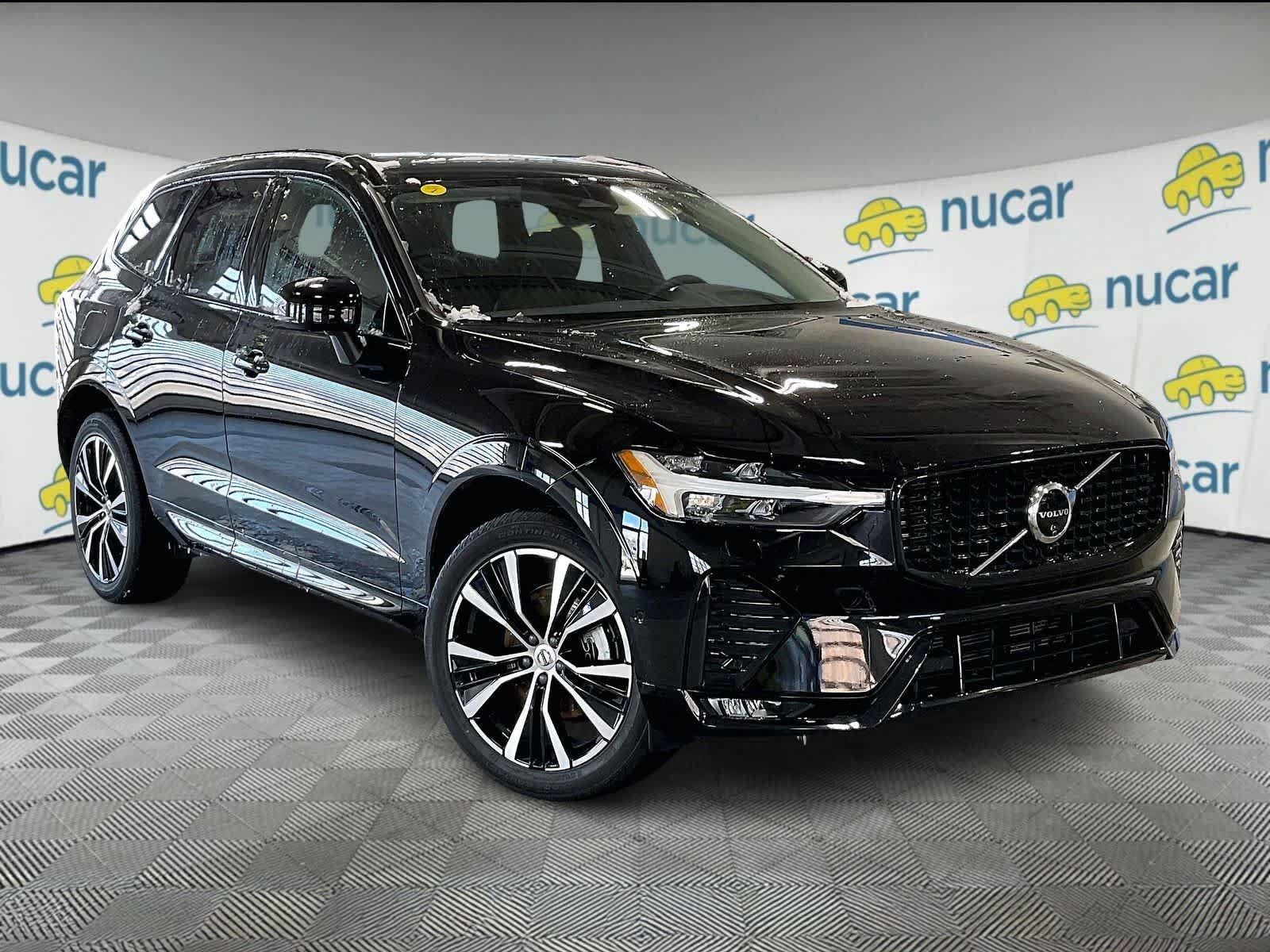 2024 Volvo XC60 Plus's photo