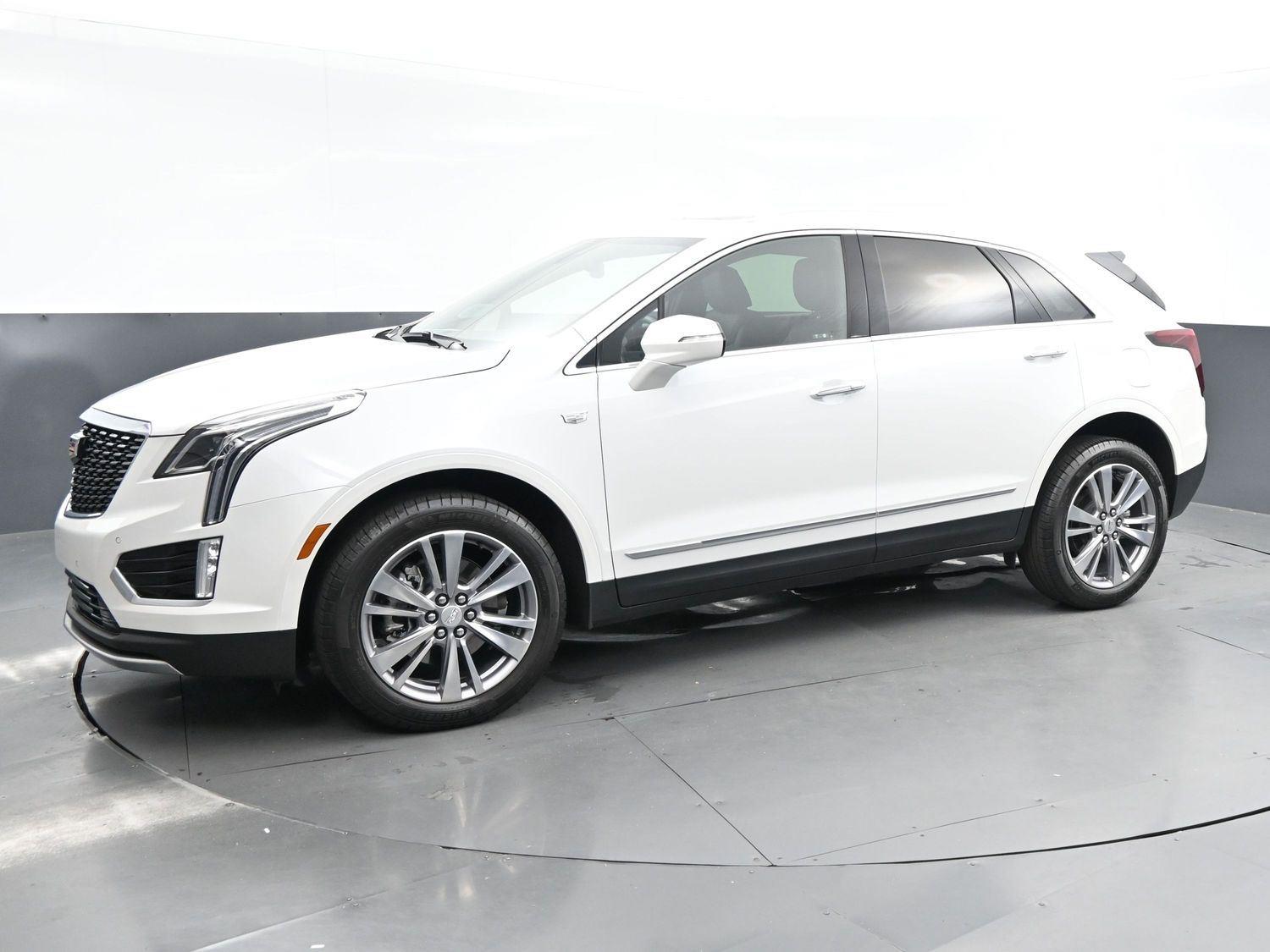 2025 Cadillac XT5 Premium Luxury photo 3