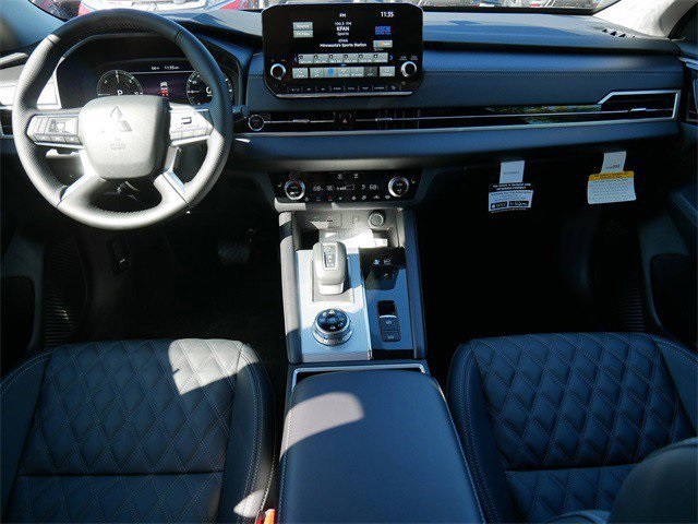 2025 Mitsubishi Outlander PHEV SEL photo 7