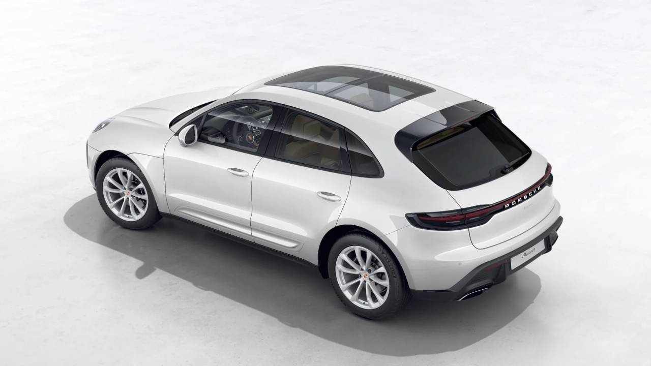 2026 Porsche Macan T photo 4