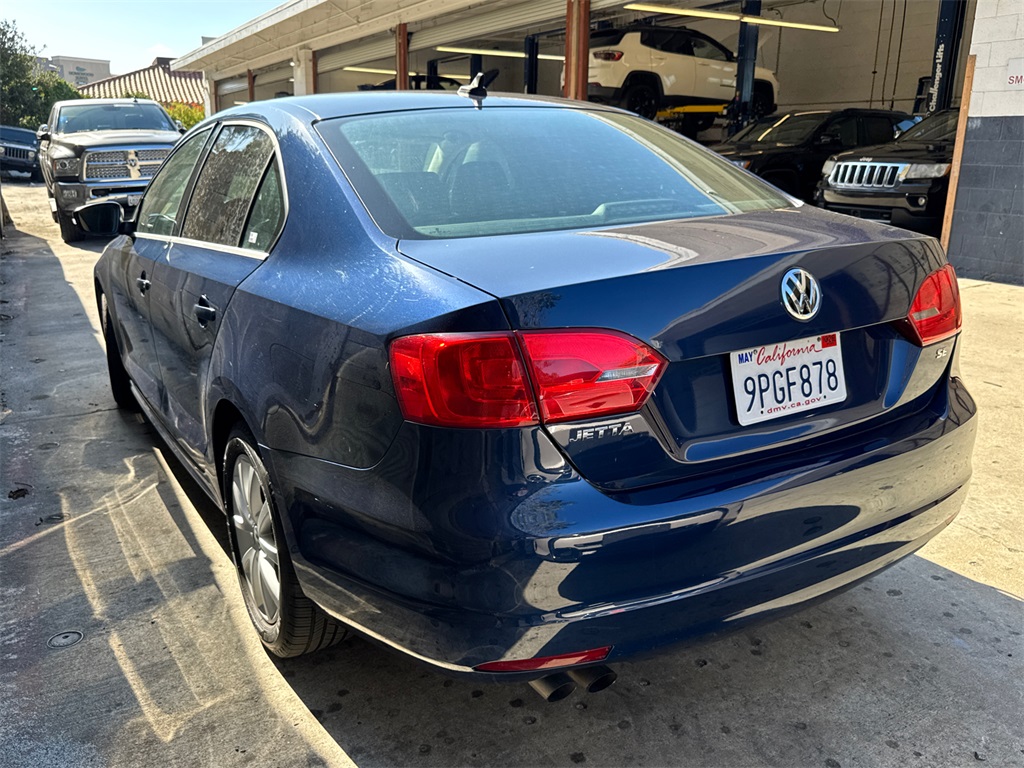 2014 Volkswagen Jetta 1.8T SE photo 11