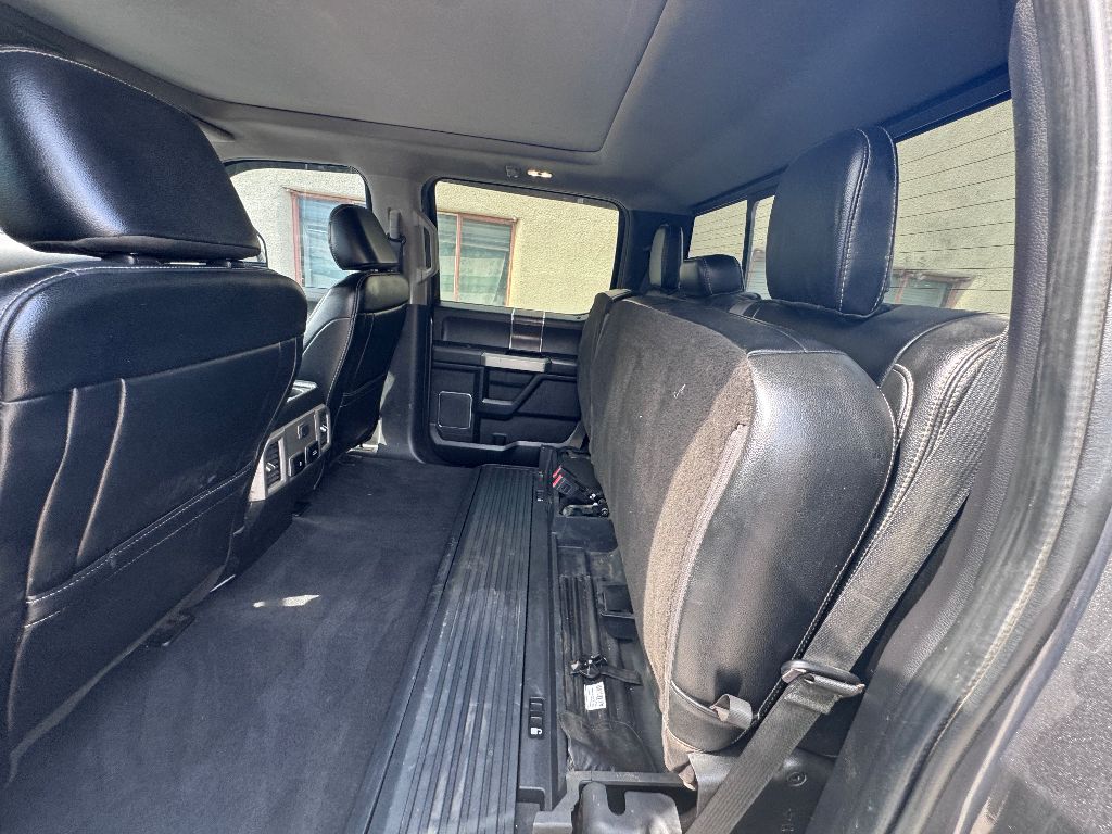 2021 Ford F-250 Lariat photo 9