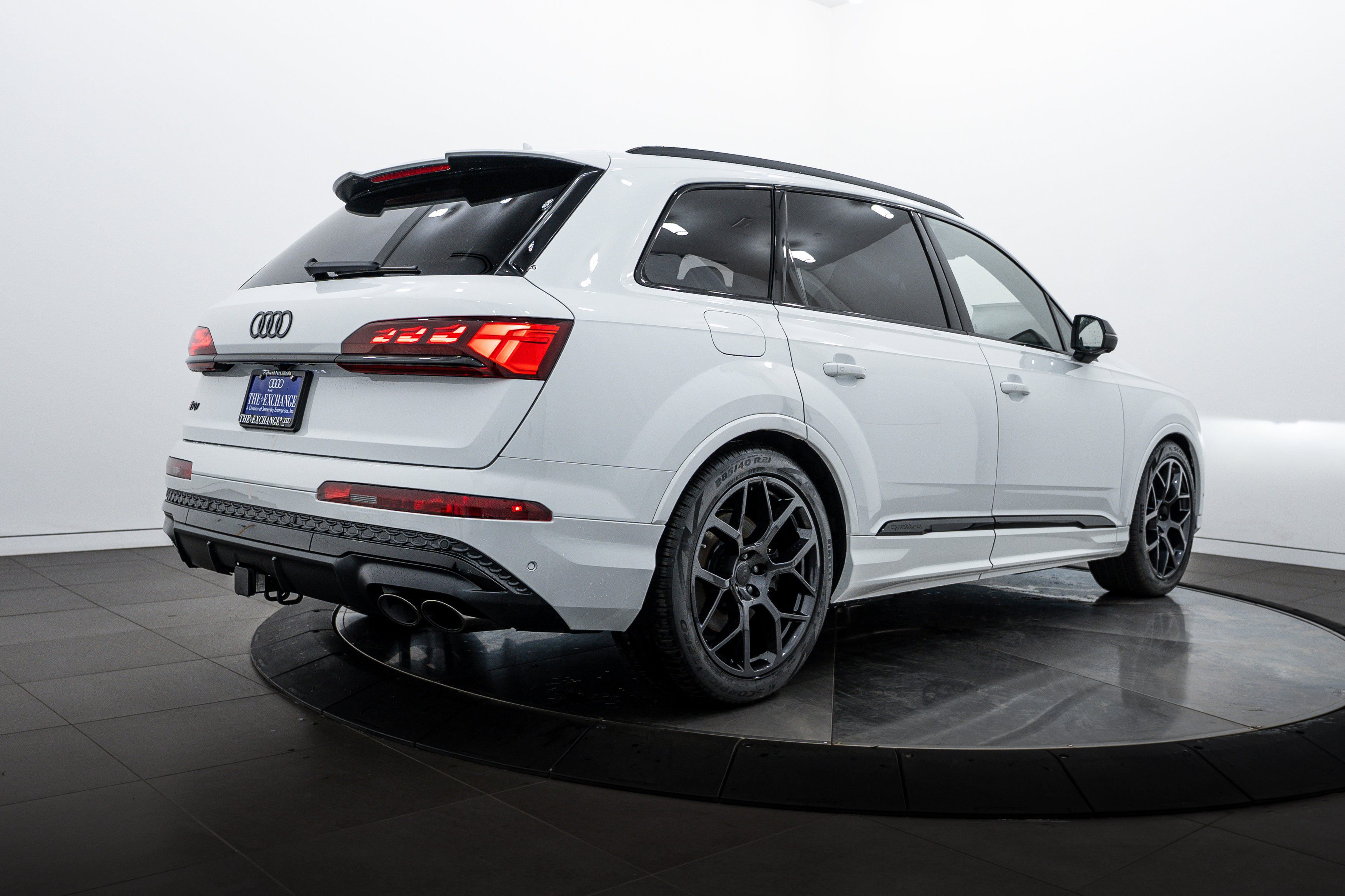 2026 Audi SQ7 Prestige photo 3