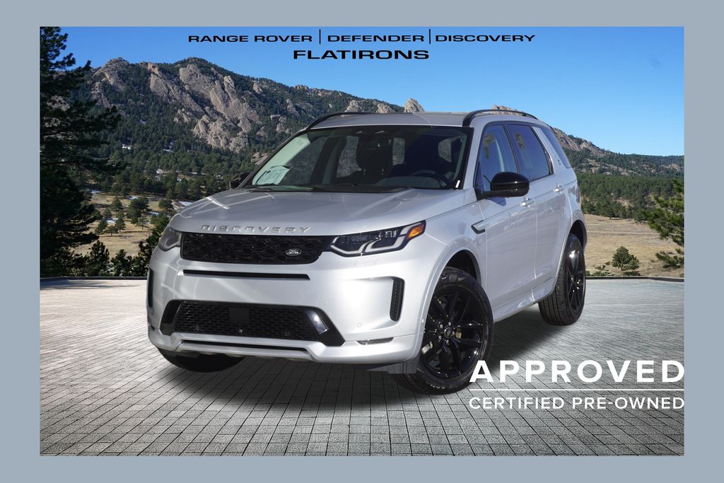 2025 Land Rover Discovery Sport S's photo