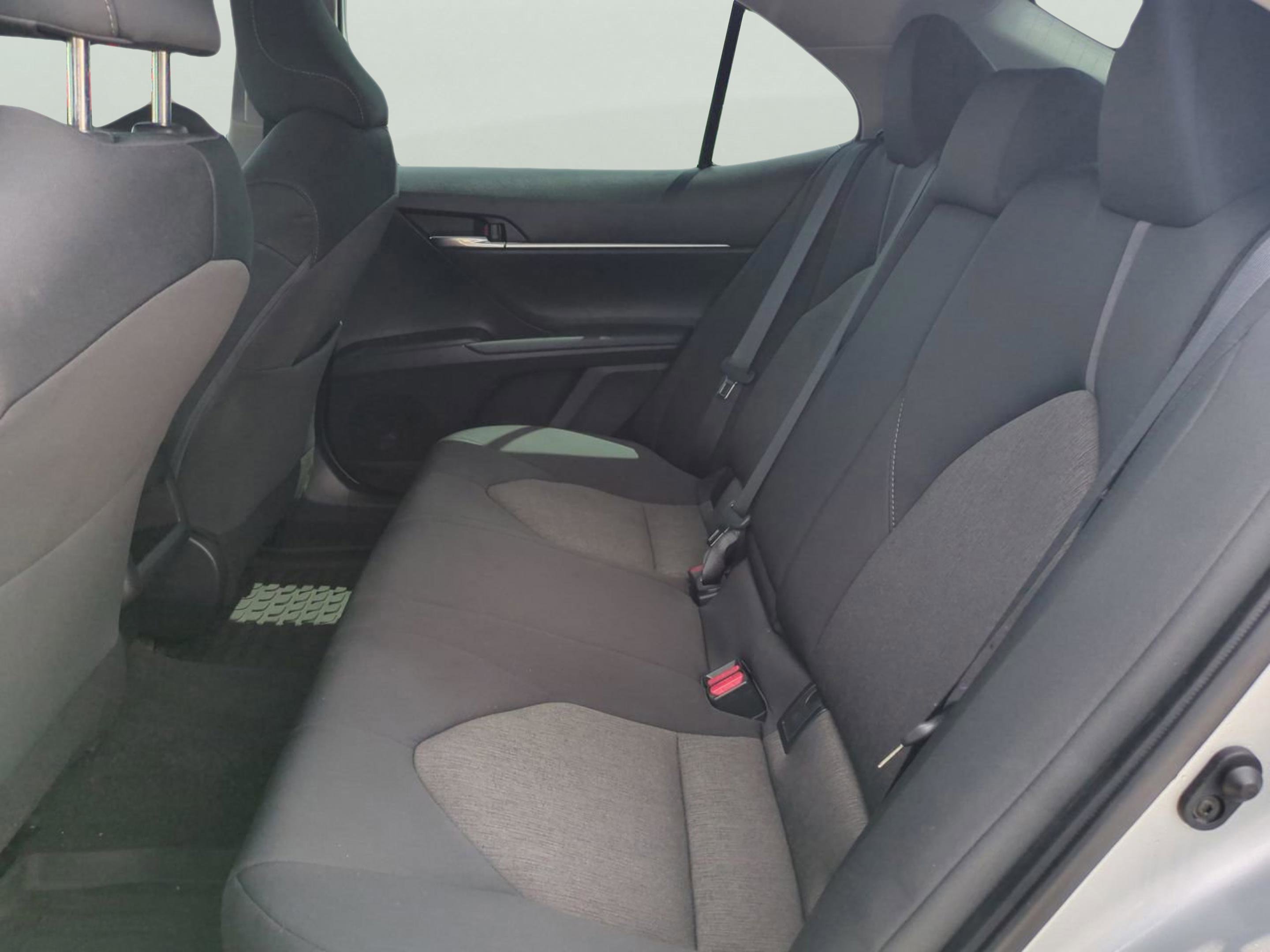 2023 Toyota Camry LE photo 14