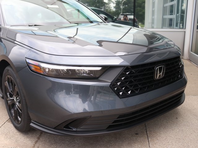 2025 Honda Accord 1.5T SE photo 3