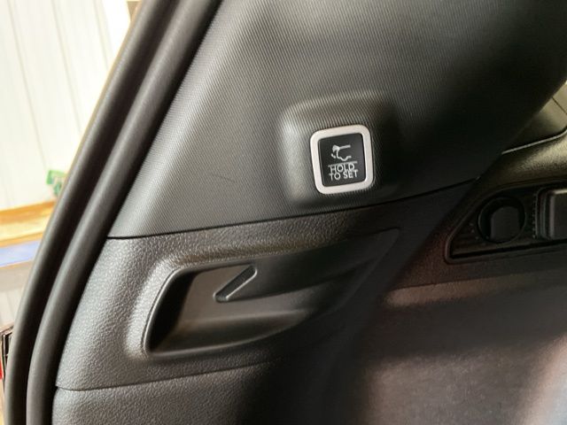 2025 Jeep Grand Cherokee Limited photo 2