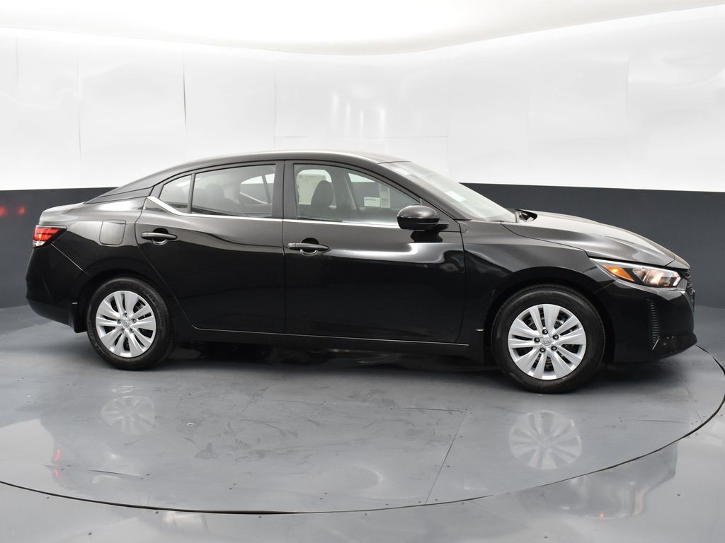 2025 Nissan Sentra S photo 3
