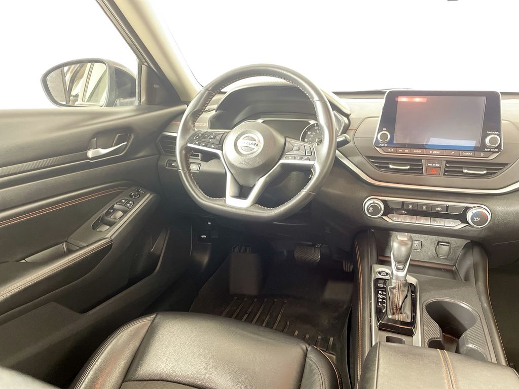 2022 Nissan Altima 2.5 SR photo 21