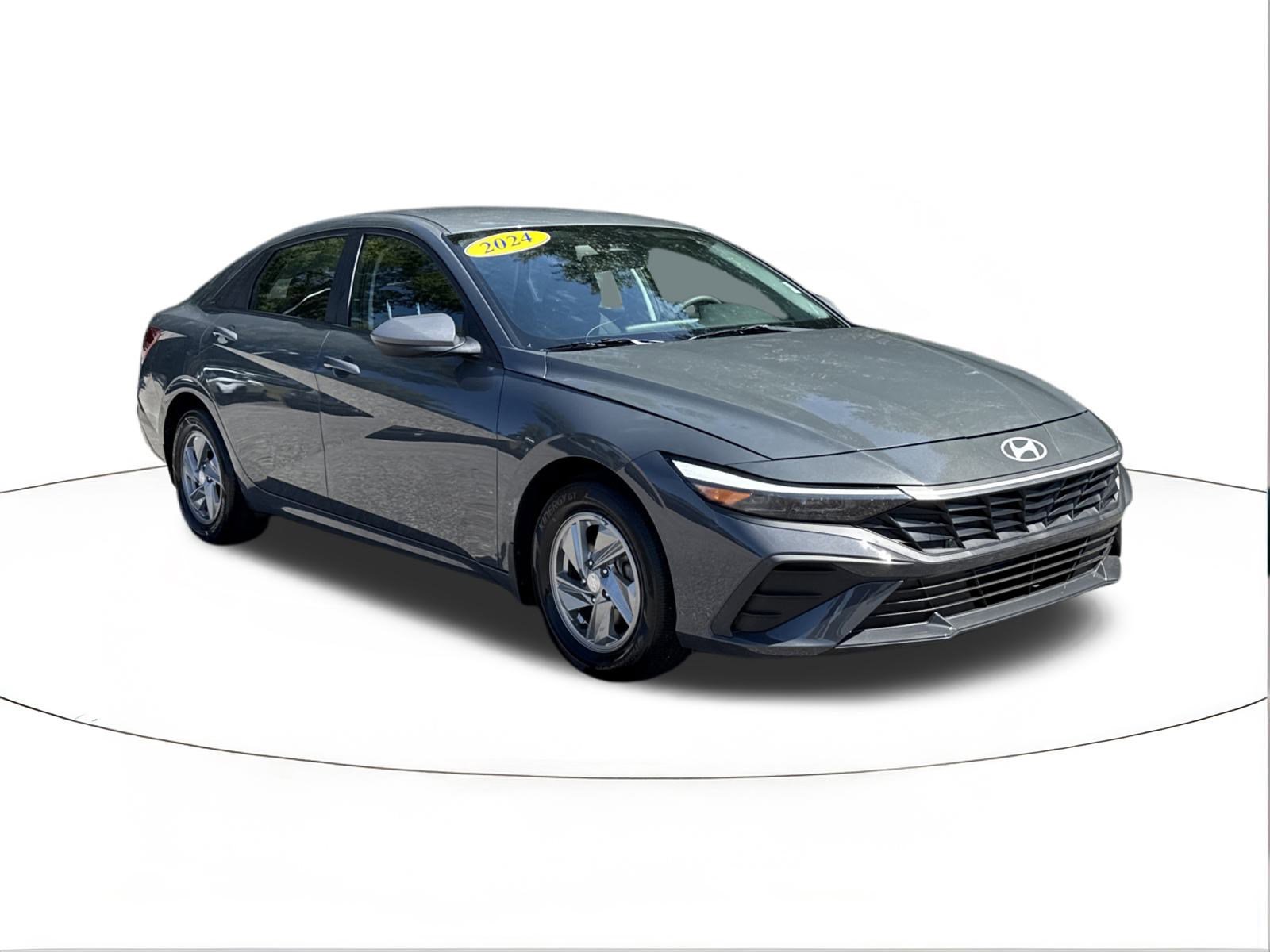 2024 Hyundai Elantra SE's photo